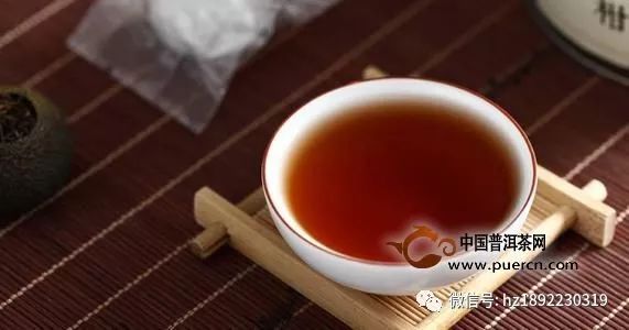 普洱茶与小青柑的搭配：全面解析其功效、作用及适用人群