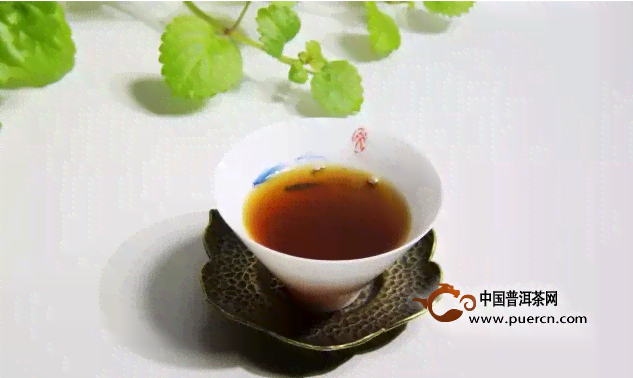 普洱茶头与普洱茶的区别：好坏、熟生、功效禁忌完整解析