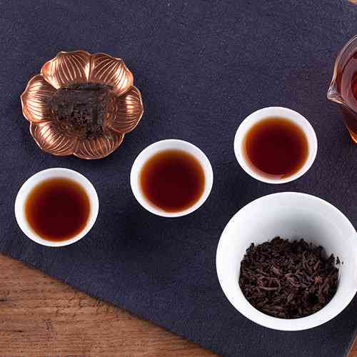 探究普洱茶新茶陈化过程中的关键特征：制作工艺、香气变化与口感演变