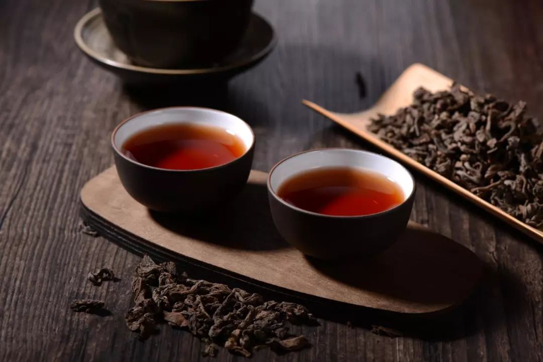 糯香普洱茶：熟茶还是生茶？哪个更好？