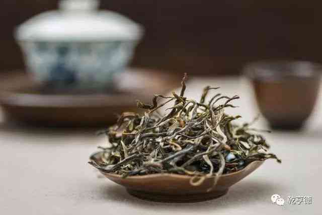 '普洱茶是野生茶吗？：茶叶与普洱茶的关系，对比云南产的普洱茶。'