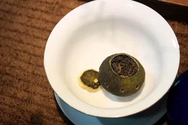 陈年小青柑普洱茶：时间的见证，品味的升华