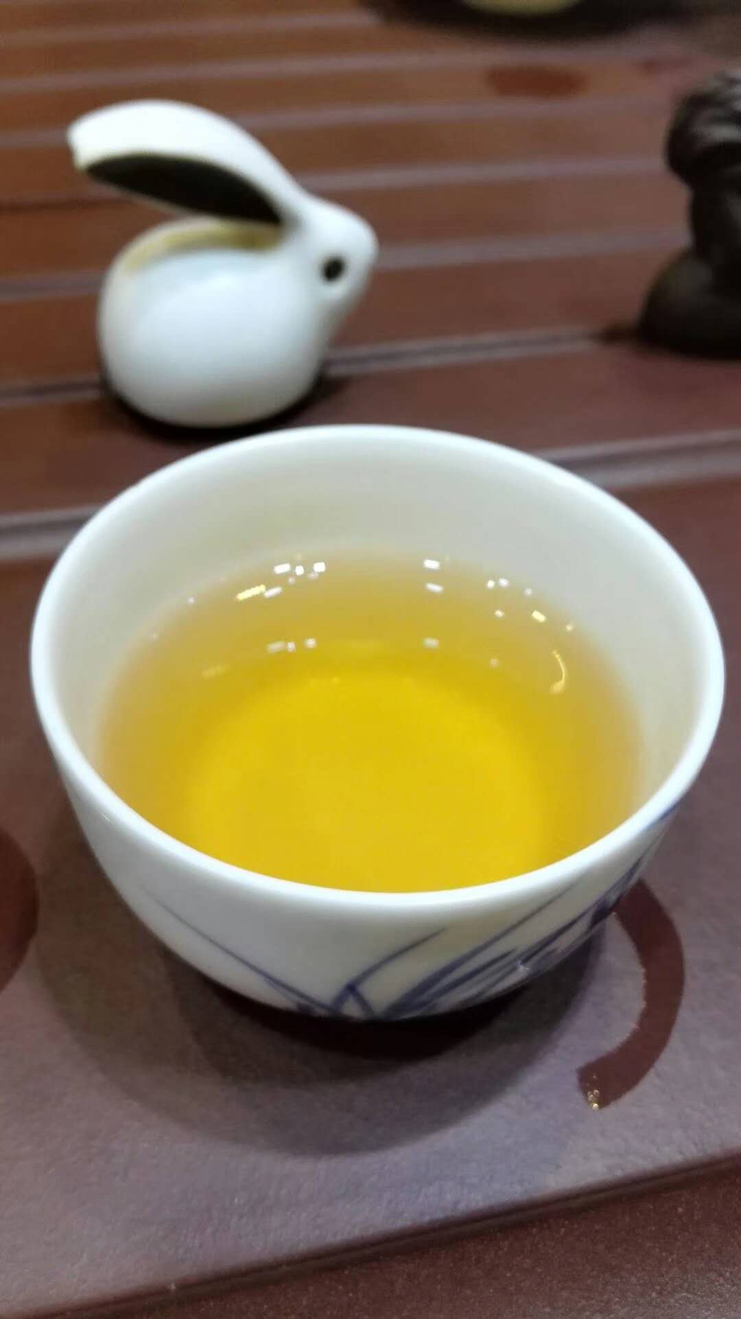 产后可以喝普洱茶吗？会回奶吗？产妇适合喝普洱茶吗？