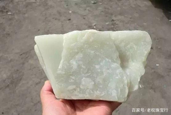 和田玉出牌子用山料吗为什么