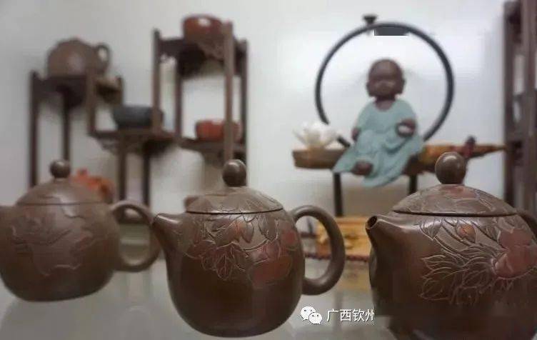 深入探讨：坭兴与普洱茶的文化内涵与品鉴对比