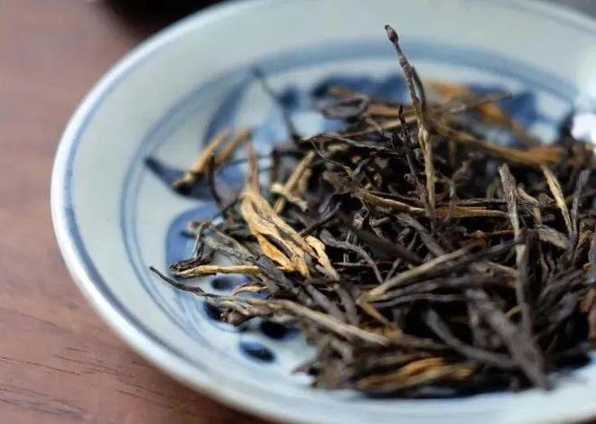 新探索抹茶的秘密：哪种茶叶最适合制作口感醇厚的抹茶？