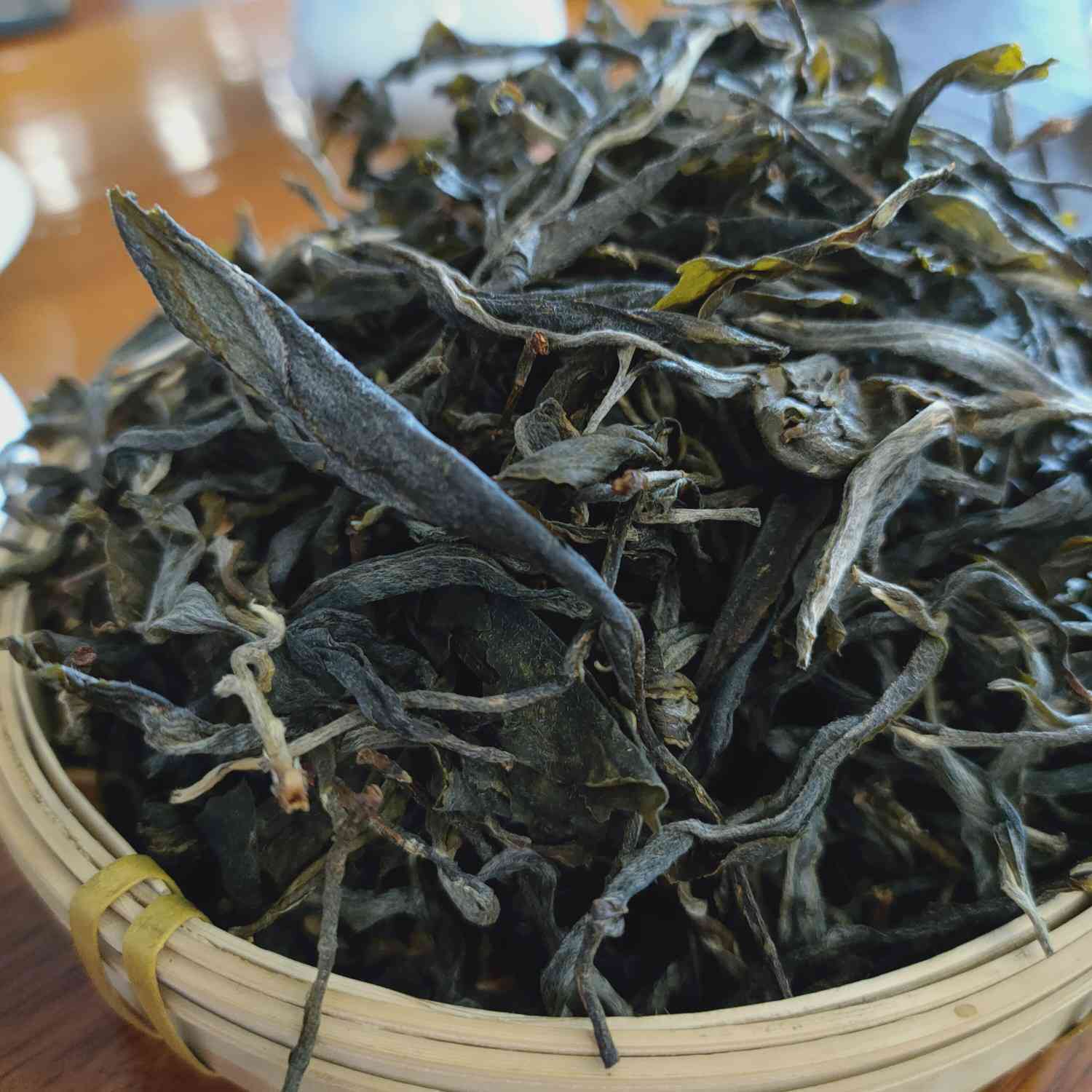 2006年双江勐库大雪山野生茶，古茶与千年树茶饼，双江勐库茶叶有限责任公司