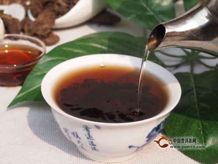 保护牙齿的普洱茶喝法：正确冲泡与饮用技巧，让你拥有健口腔