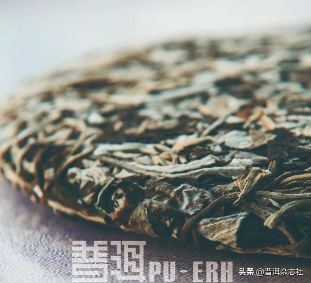 月光白：普洱茶中的翡翠明珠？是否真正独特？