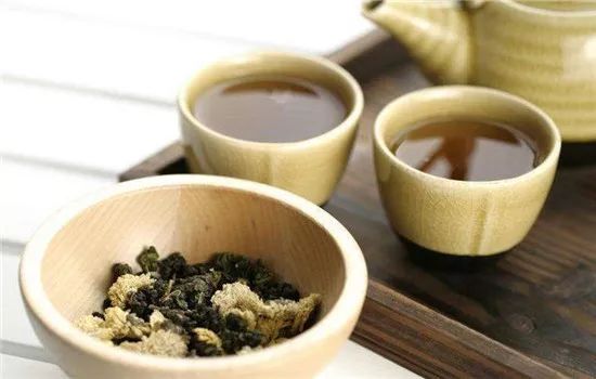 如何选择适合长辈的茶叶？不同品种茶叶的特点和推荐