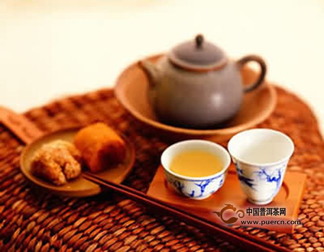 普洱茶冲泡指南：独自品茗需多少茶叶？