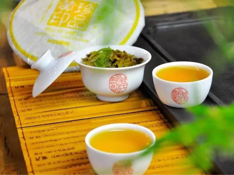 班章王普洱茶2006宫廷级品质：一款值得收藏的稀有茶叶详细介绍