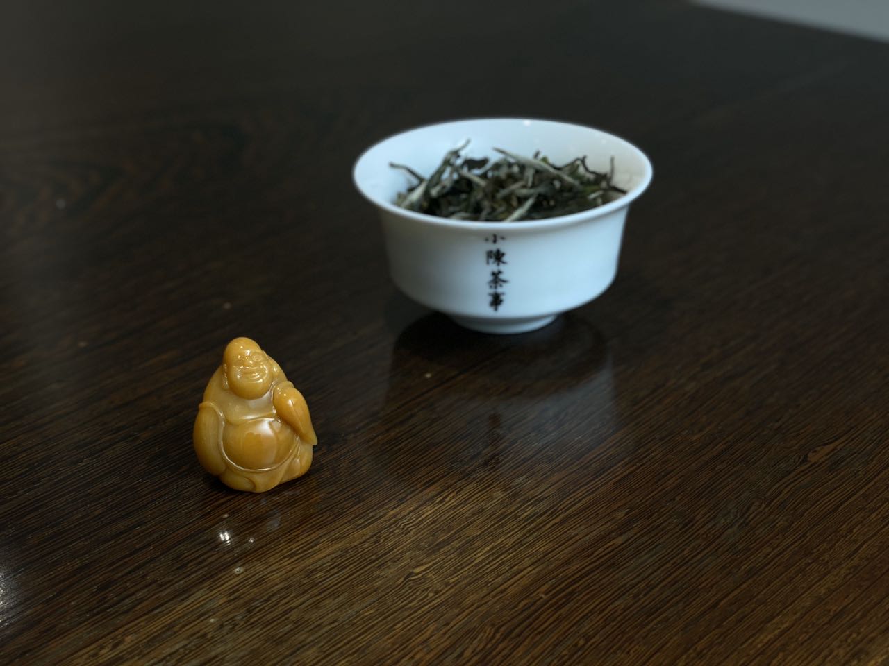 普洱茶：红茶还是绿茶？探讨其分类与特点