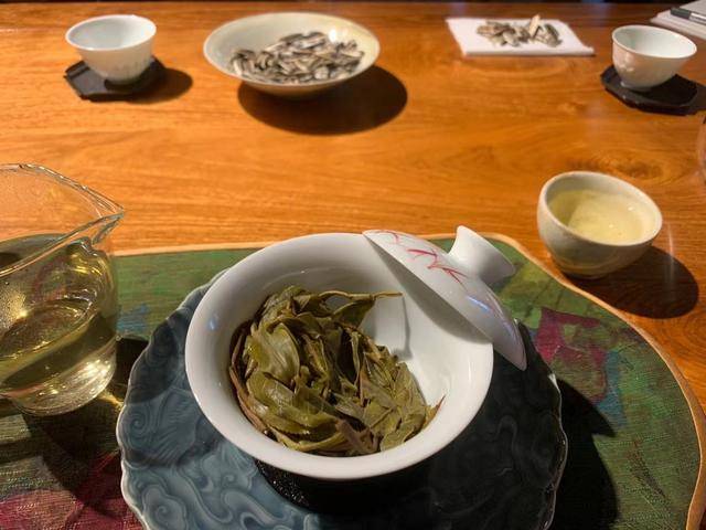 普洱茶与红茶、绿茶的分类及相关特点解析