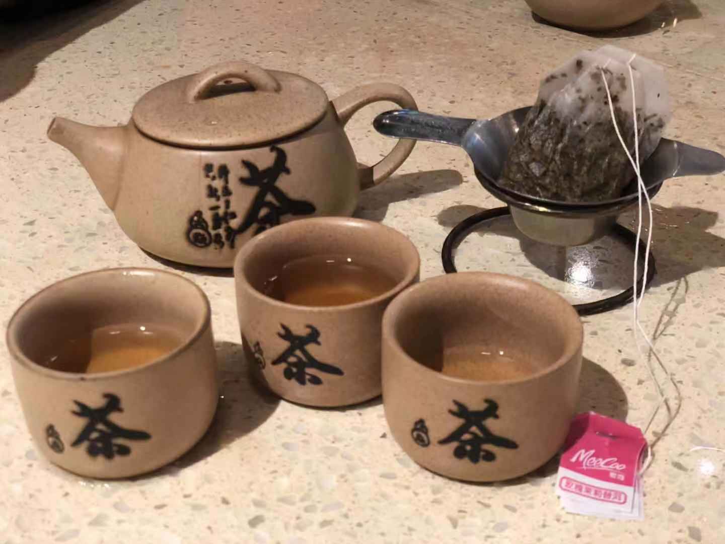 标题可以写为：普洱茶新老茶混泡：如何实现口感和品质？