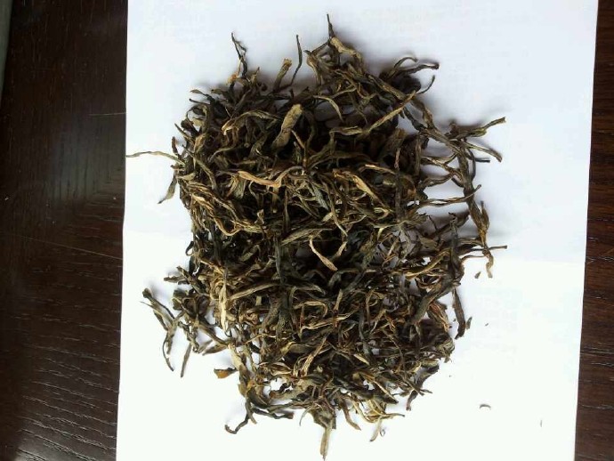 普洱茶357克，班章古树茶，老茶树品种，云南纯正口感，经典品味，收藏佳品