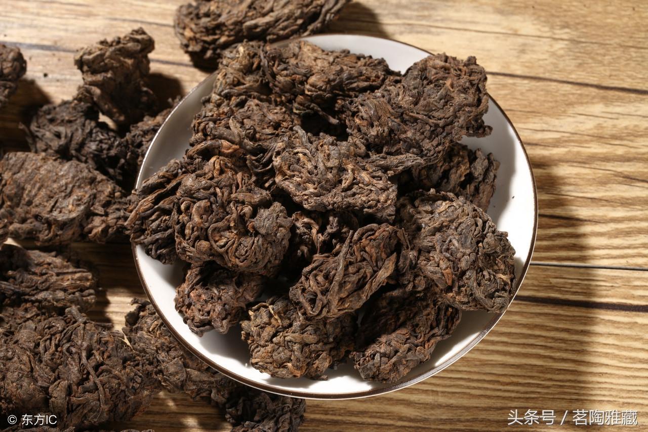 普洱茶是不是有股馊味：如何辨别普洱茶的香气和品质