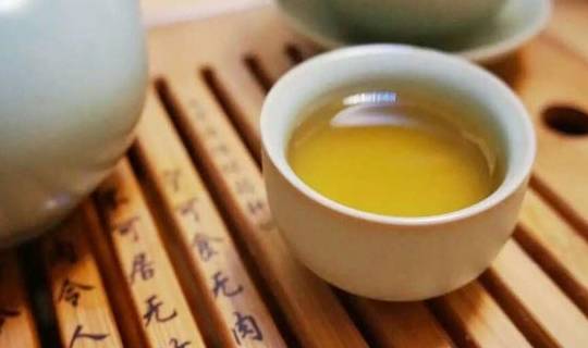 男人喝茶对生育有影响吗：探讨男性饮茶与生育的关系