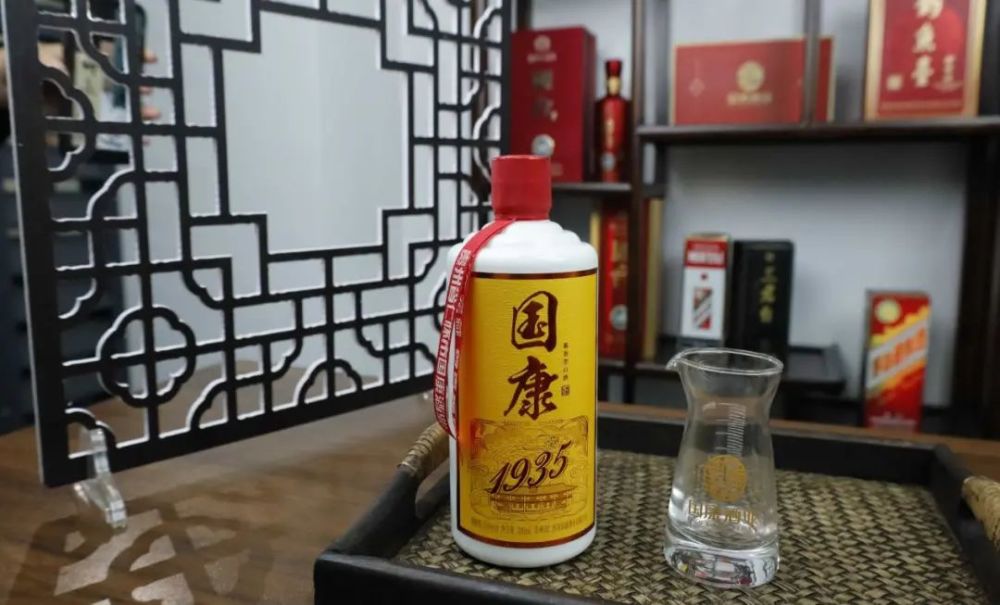 岁月留香酒43度多少钱一瓶：解答价格疑问，探究岁月留香酒的市场价值