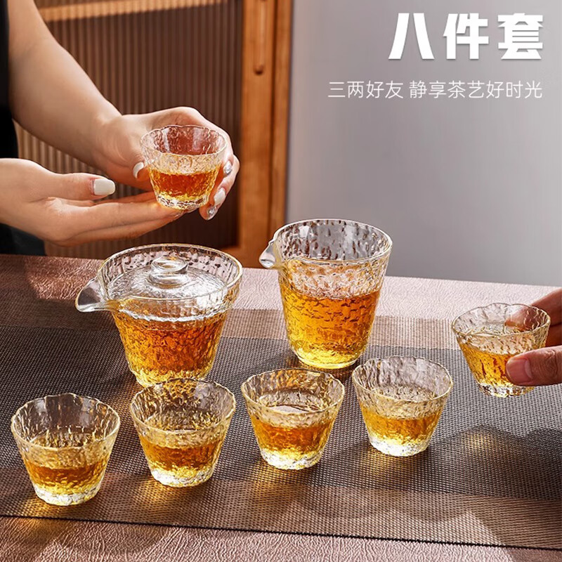 高级茶叶杯： 玻璃与茶香的完美融合，让您品味非凡