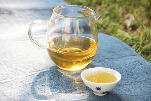 普洱茶(生茶)用玻璃杯泡，是否可行？