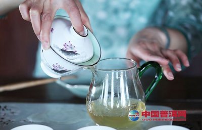 普洱茶的泡茶水：科学解析与实践指南