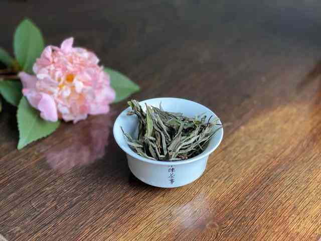 探索粗散末饼茶：茶叶种类与制作工艺的奥秘