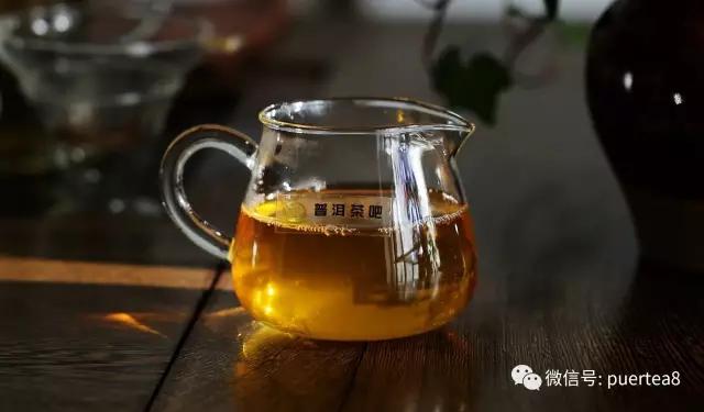 普洱茶受潮发霉：如何预防与解决方法，确保茶叶品质和安全饮用