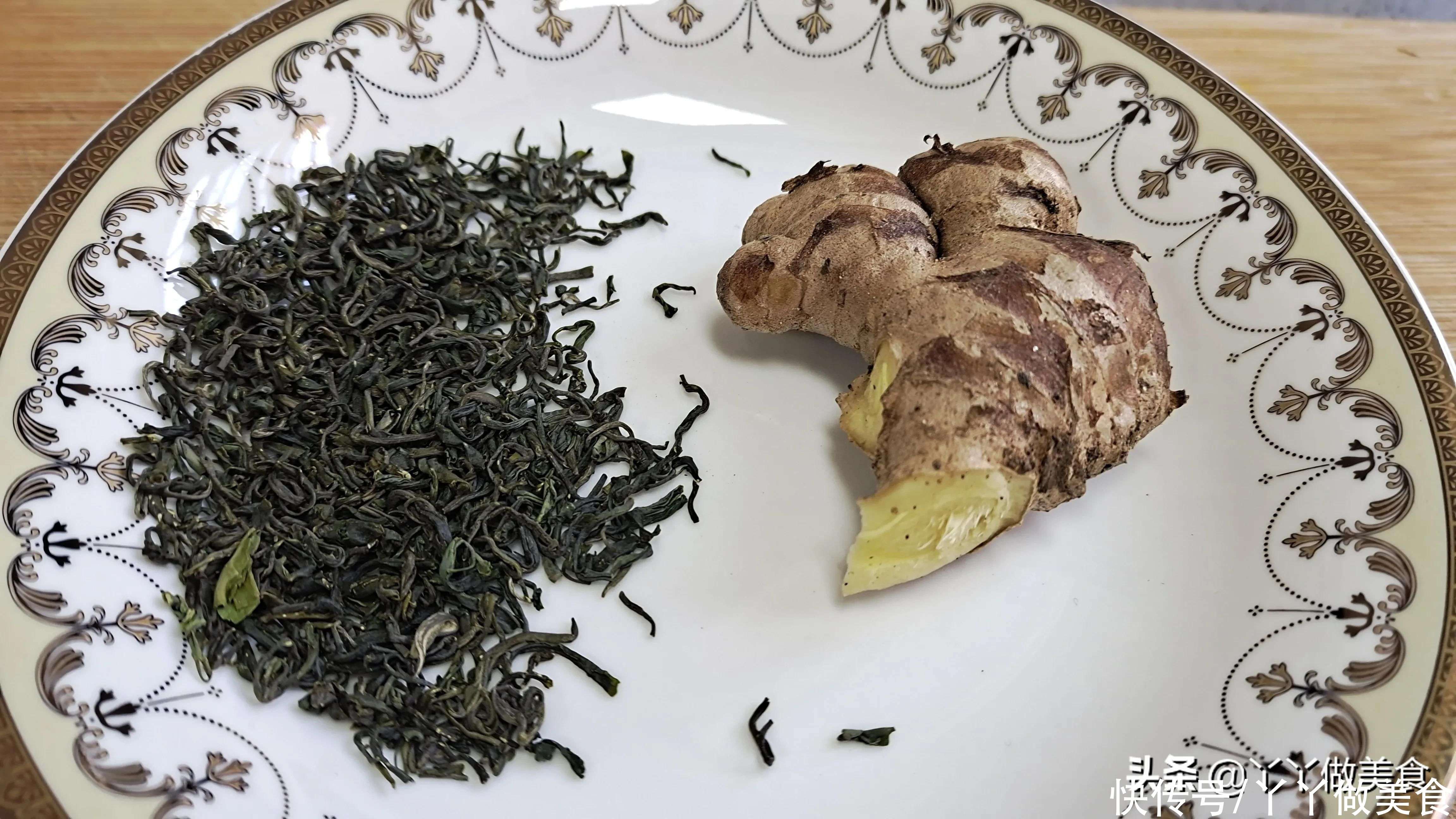 喝茶时能否食用土豆？了解土豆与茶叶的相互作用及饮食建议