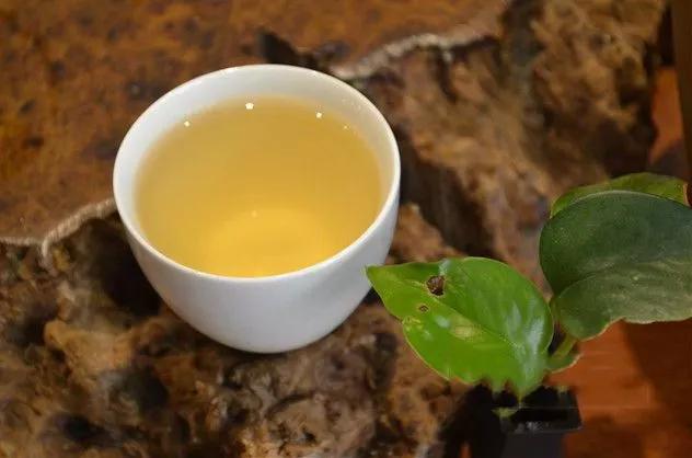 三十多年普洱熟茶的价值与保存，能卖多少钱？还能喝吗？