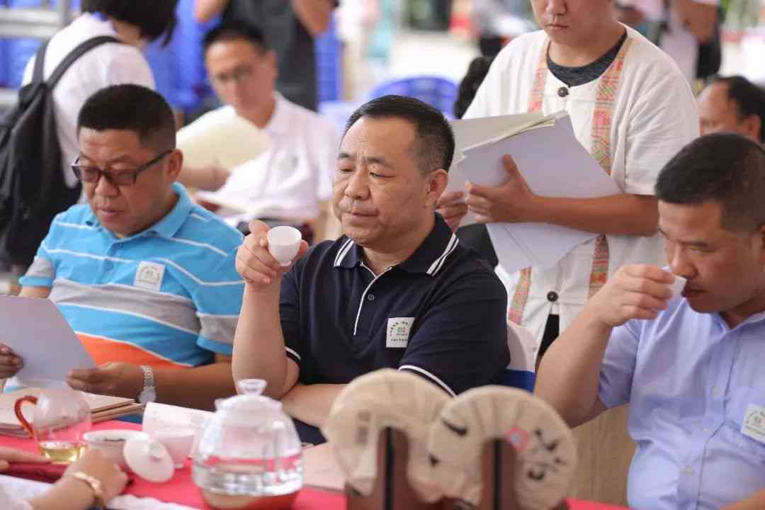 勐海普洱茶宫廷茶王