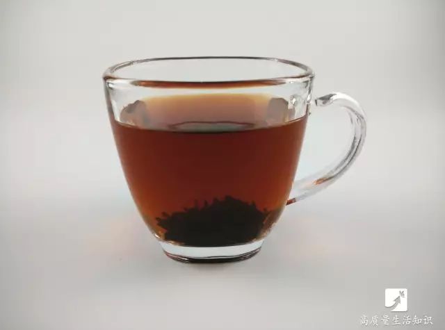 云南白茶是白茶还是红茶？属于什么茶？