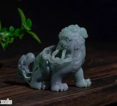 玉石狮子挂件的寓意和象征风水：神秘力量与吉祥之源