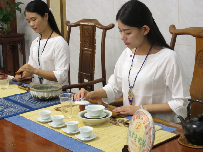 班章老树普洱茶各年份、等级和规格价格一览表，全面了解普洱茶市场行情