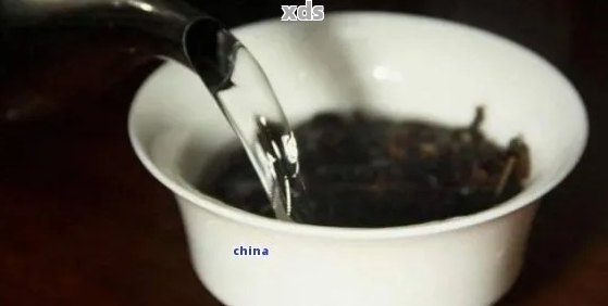 普洱茶冲泡需将茶叶研磨至多碎，方可饮用。