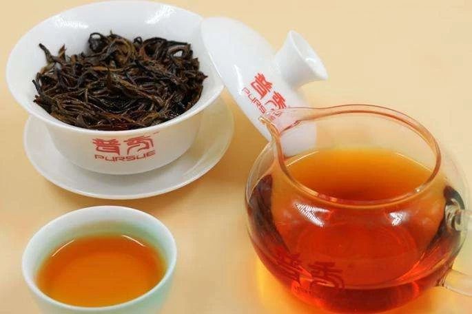 普洱茶饼的湿度及其原因：了解茶叶的真实状态