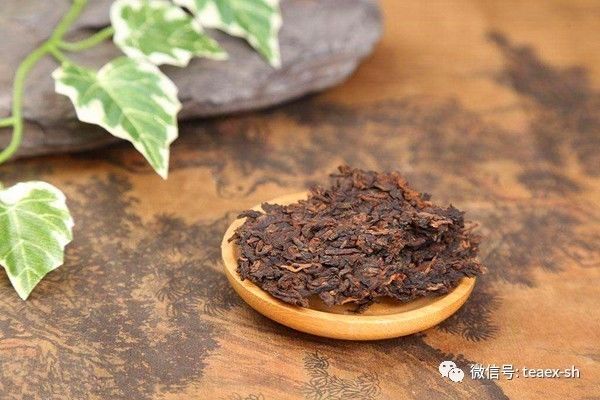 黑竹普洱茶： 2004年枣香老砖熟茶陈年，药香老砖普洱茶及价格信息