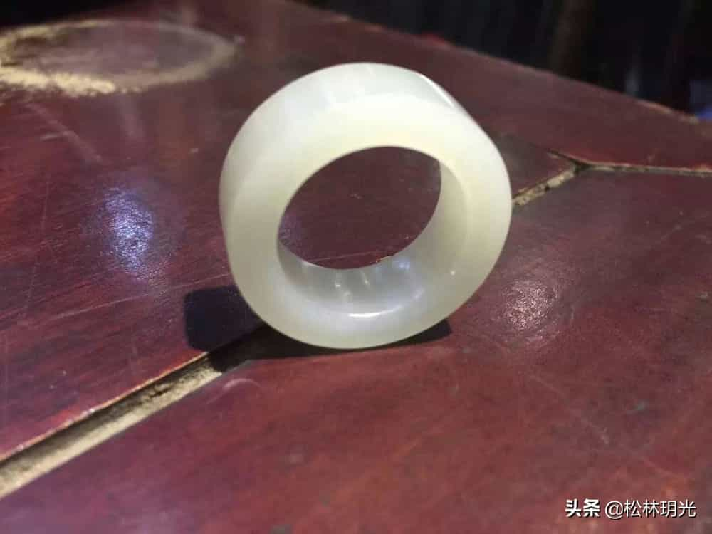 和田玉与黄金接触后变白如何处理？同时，两者一起变黑怎么办？