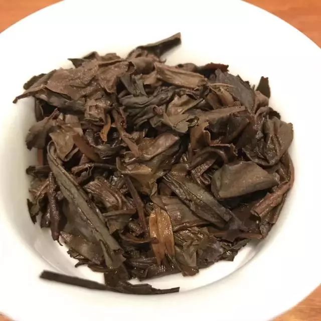 白布条普洱茶辨识