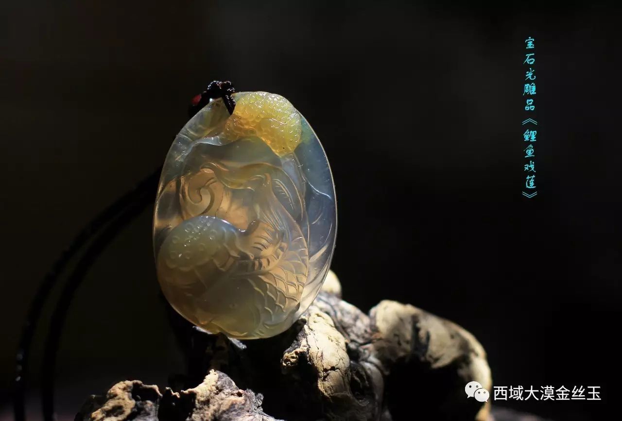 玉石里神秘亮晶晶：揭秘其真实面貌与意义