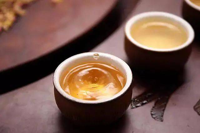 新 '探索草本茶饮搭配：苁蓉与普洱的奇妙混合'