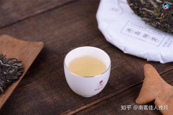 普洱茶香味是天然还是人工制作？