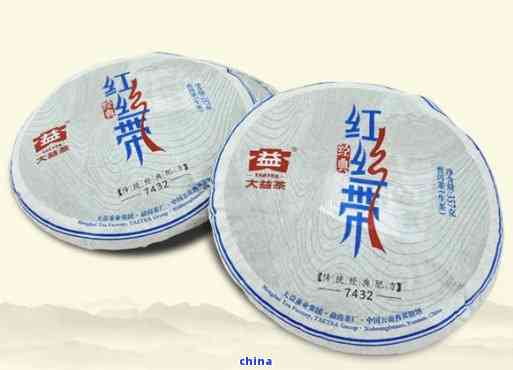 2003班章茶王青饼中茶红丝带：品质与传承的完美结合