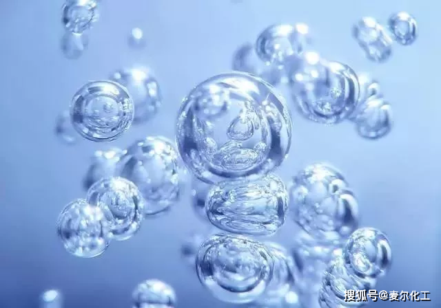 水体表面张力对泡沫形成的影响：原因与条件探讨