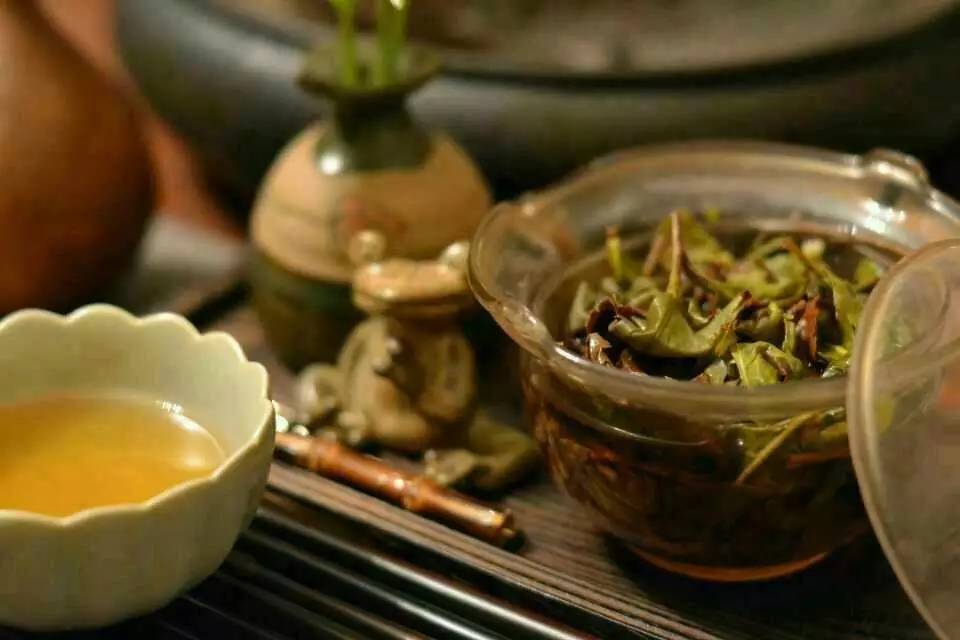 孕期饮茶：安全与否？瀛曞茶叶的探讨