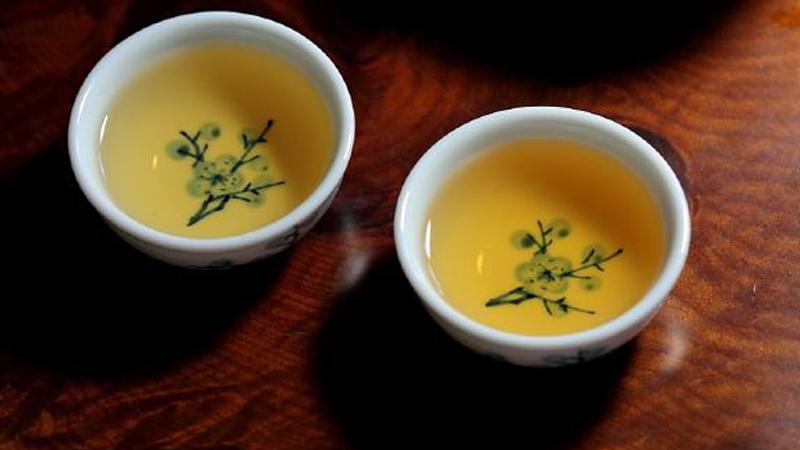 '08年8542大益普洱茶价格：7542、熟茶饼、生茶饼最新行情'