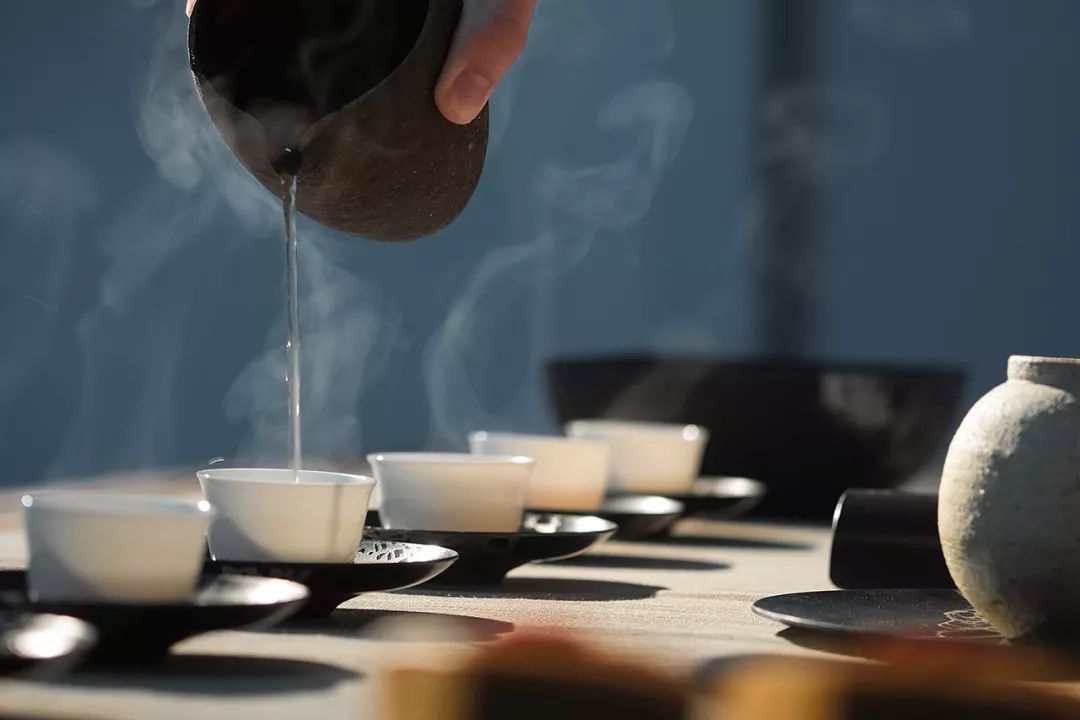 茶艺大师的故事：揭秘茶的制作过程与工匠精神