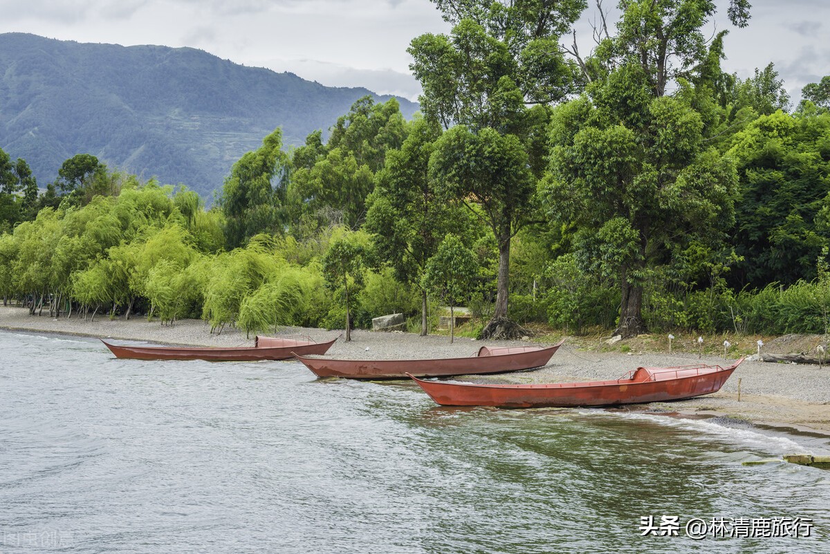 玉冬暖夏凉之谜：探讨宝石的物理特性与传统文化信仰