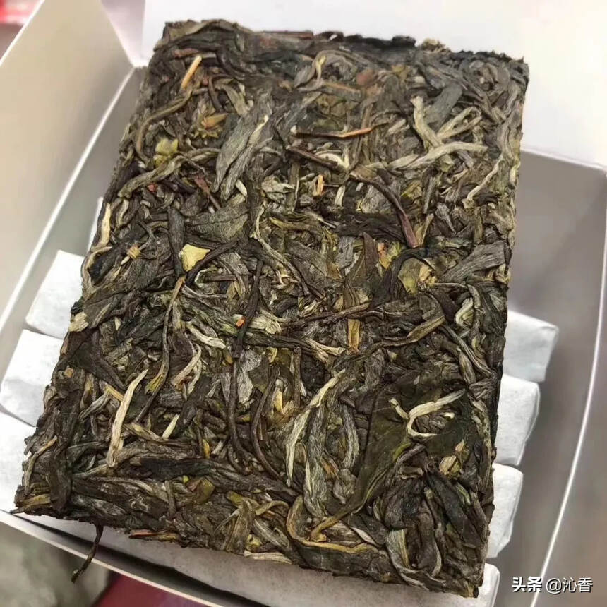 新冰岛蜜韵普洱茶砖：独特风味与高品质的完美结合，多少钱一斤？