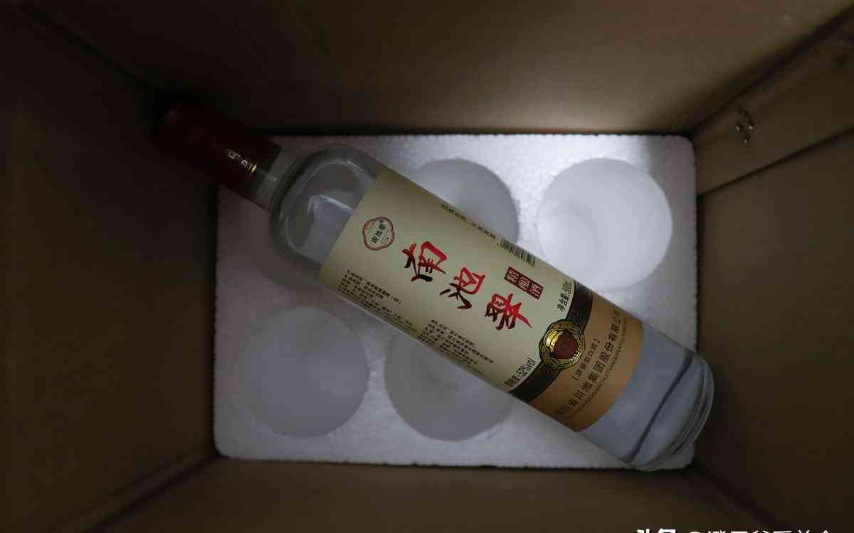 月亮52度酒价格：照片，个人，多少钱一瓶？